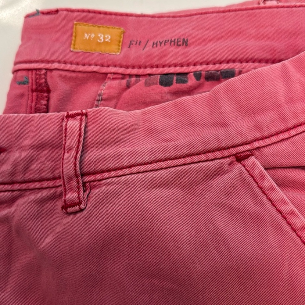 Anthropology Pilcro Hyphen pink jeans size 32